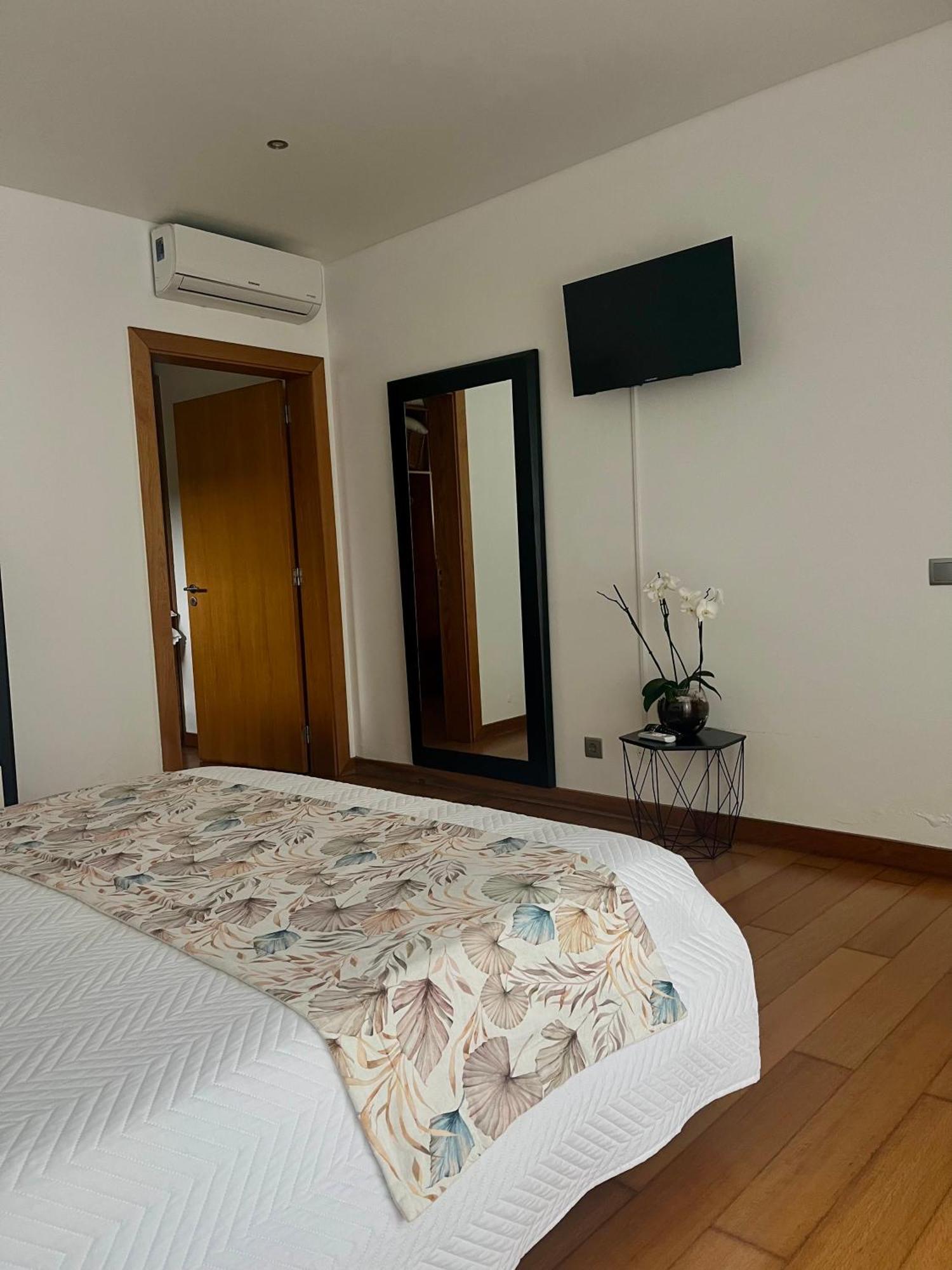 Apartamento Crystal House Angra do Heroísmo Exterior foto